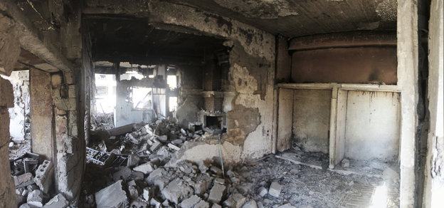 Trümmer eines zerschossenen Hauses in Deir Ezzor.